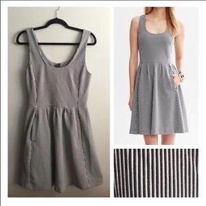 Banana Republic dress SZ 8 with pockets